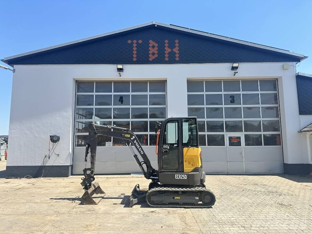 Volvo ECR 25 D Mini pelle < 7t