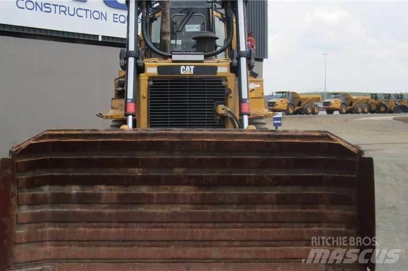 CAT D6R Bouteurs sur chenilles
