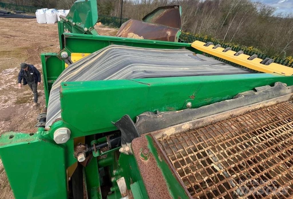 McCloskey R155 Cribles mobile