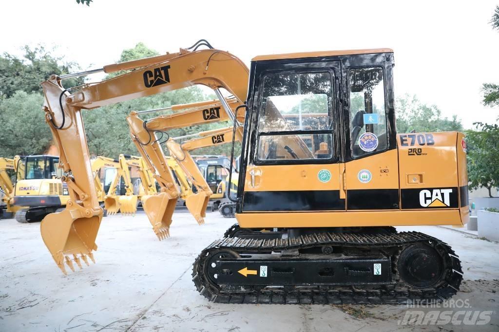 CAT E 70 B Mini pelle < 7t