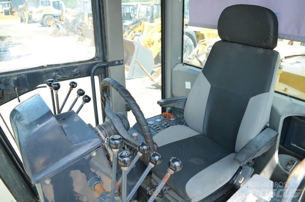 LiuGong CLG 418 Niveleuse