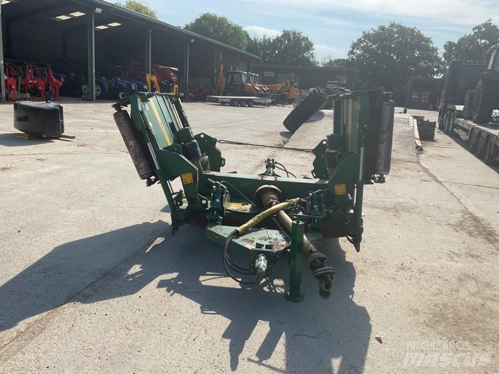 Major 12000 GR Faucheuse