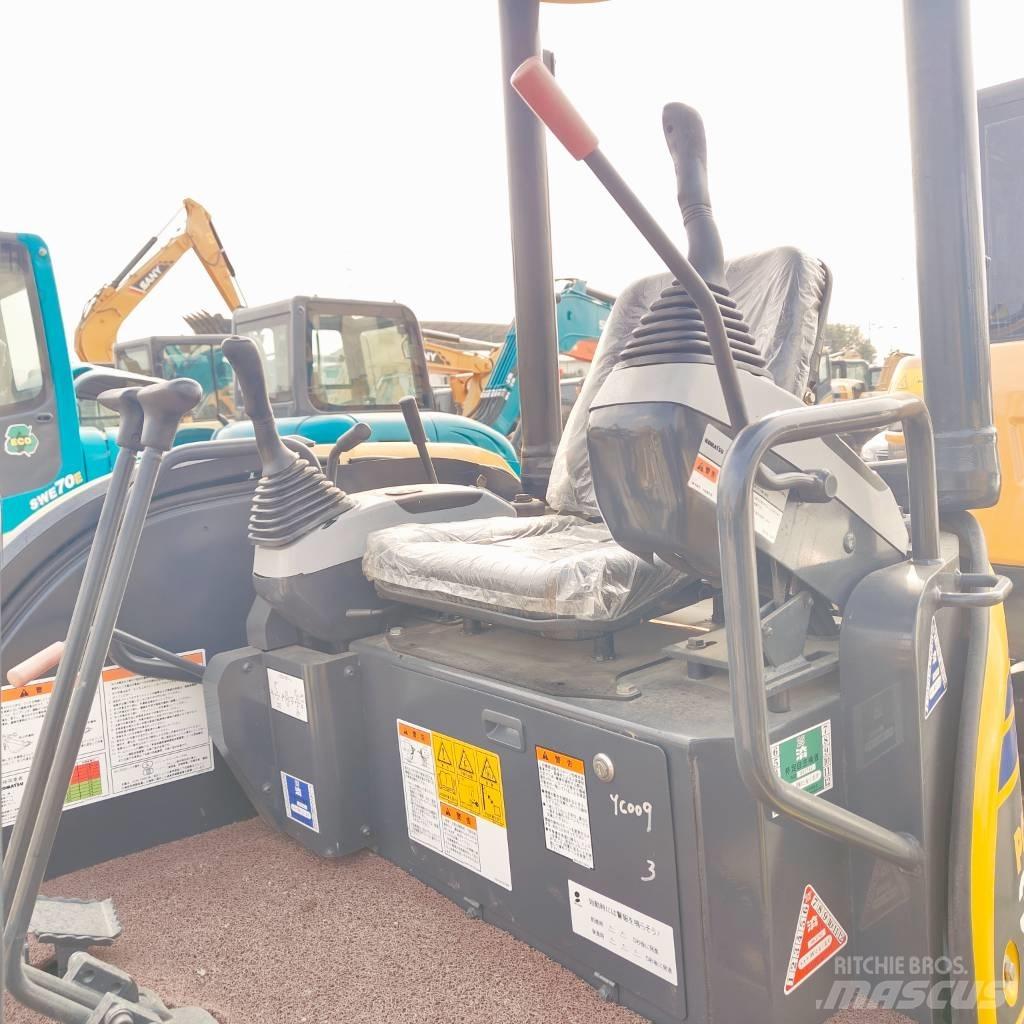 Komatsu PC30MR-3 Mini pelle < 7t