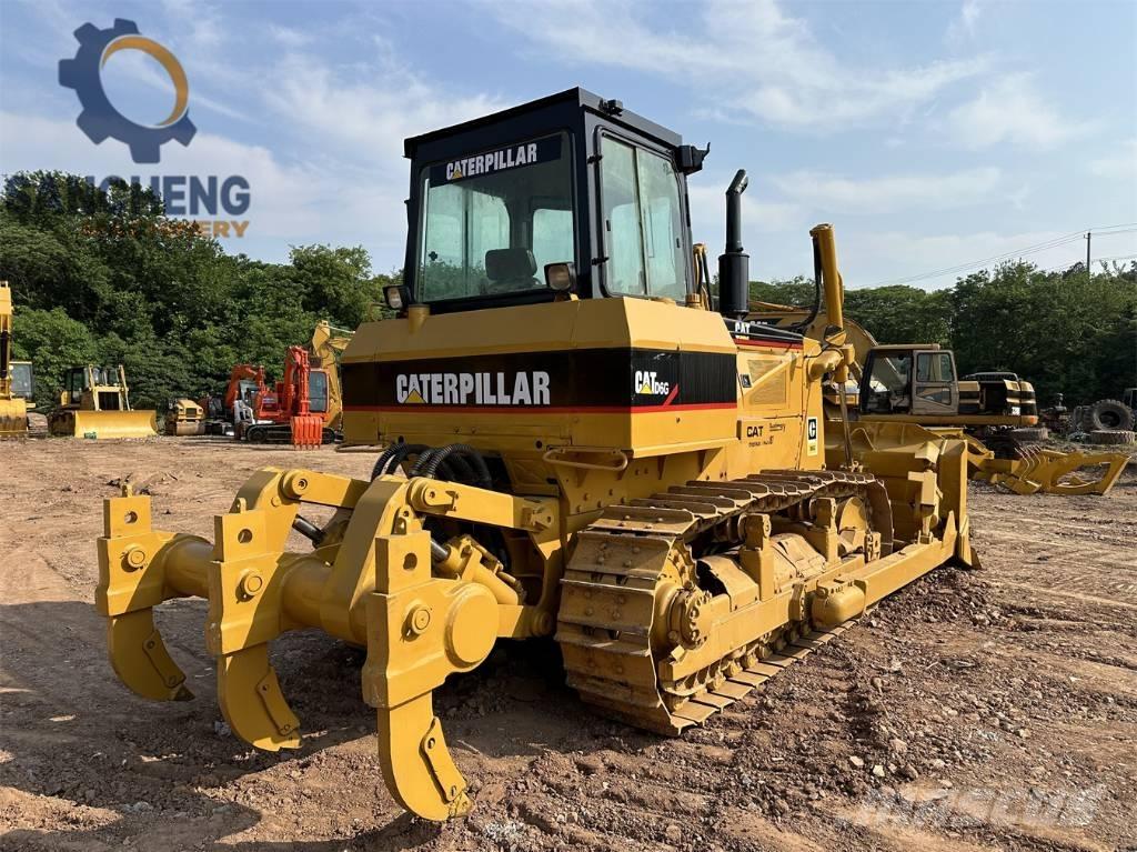 CAT D6G Bouteurs sur chenilles