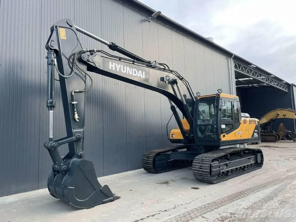 Hyundai R215L Pelle sur chenilles
