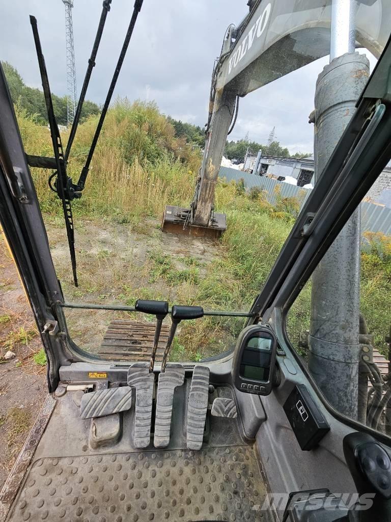 Volvo EC 290 B N LC Pelle sur chenilles