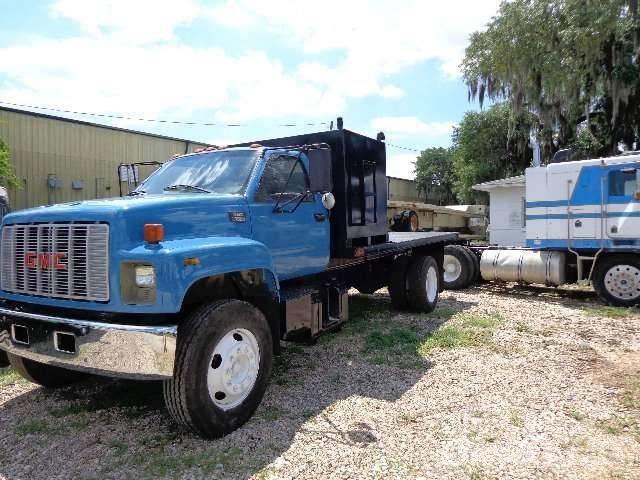 GMC C7500 Camion plateau