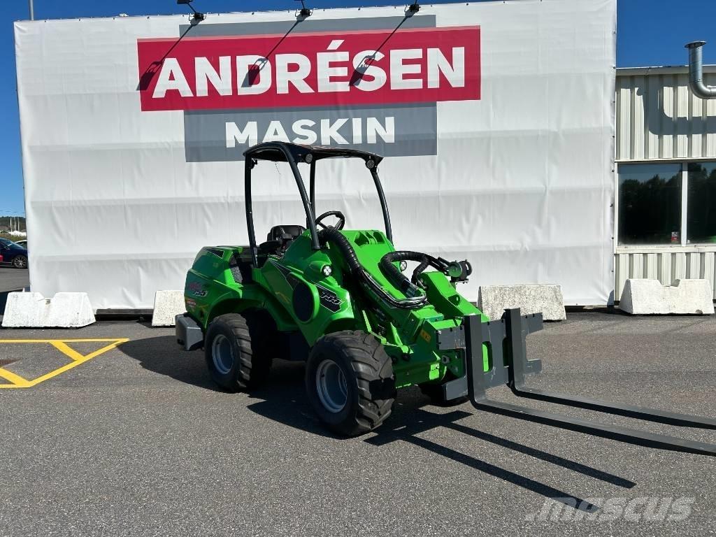 Avant 755 Chargeuse compacte