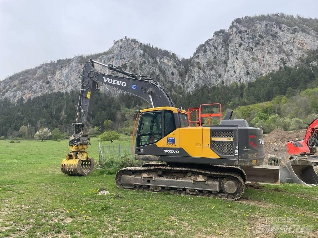 Volvo EC 220 E Pelle sur chenilles