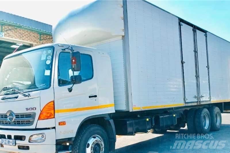 Hino 500 2626 Autre camion