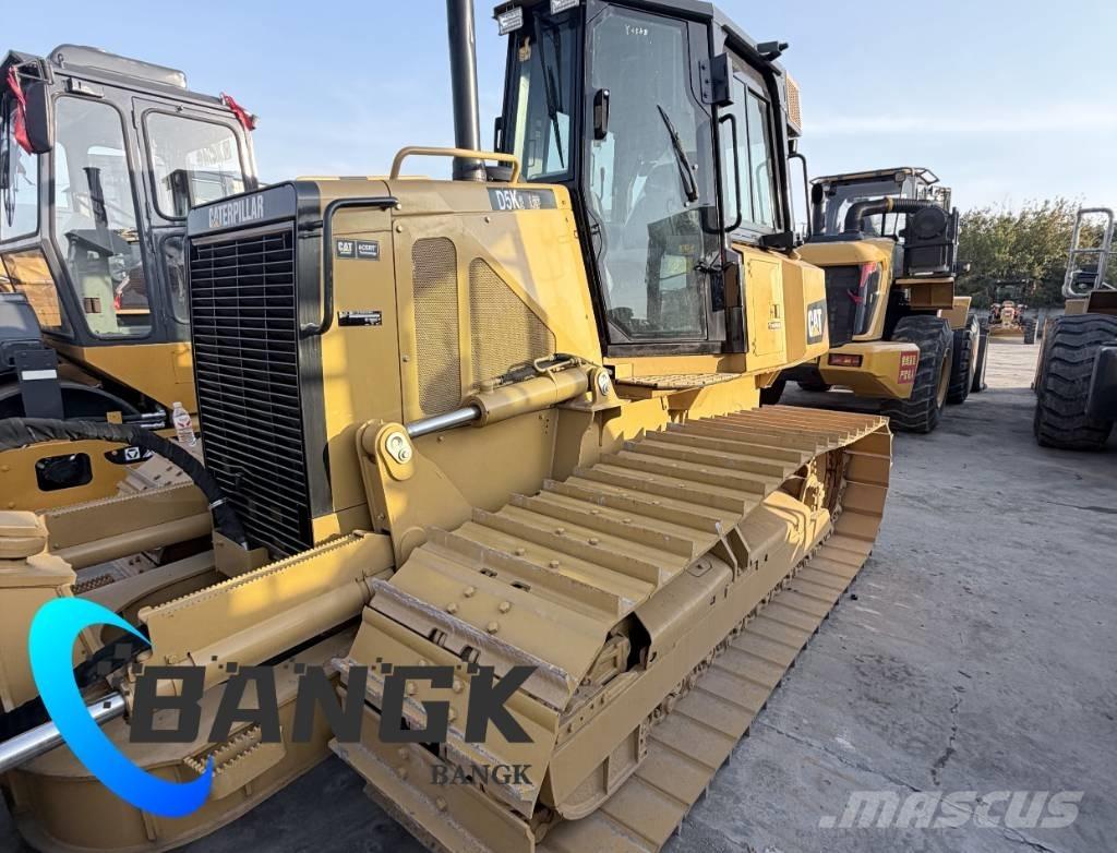 CAT d5k Bouteurs sur chenilles