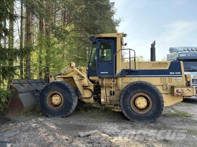 Komatsu WA420-1 Chargeuse sur pneus
