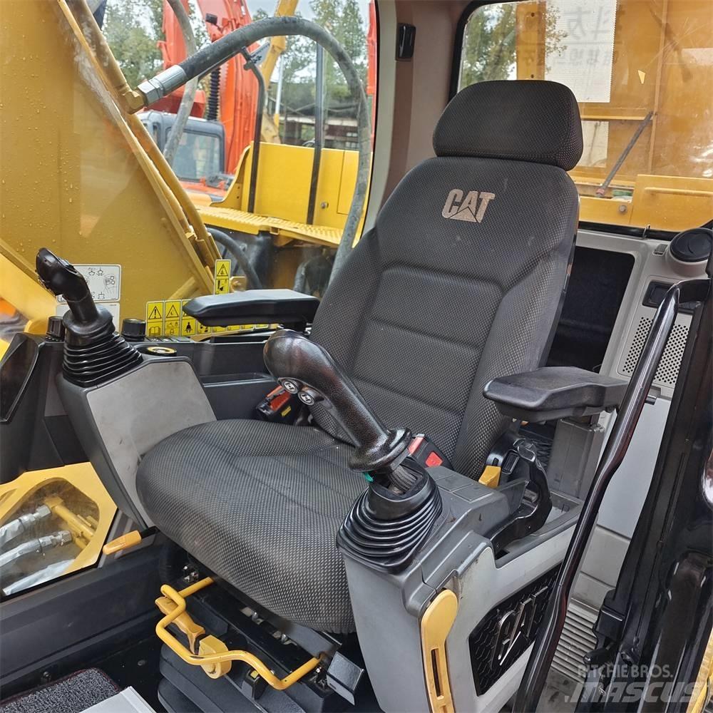 CAT 320 GC Pelle sur chenilles
