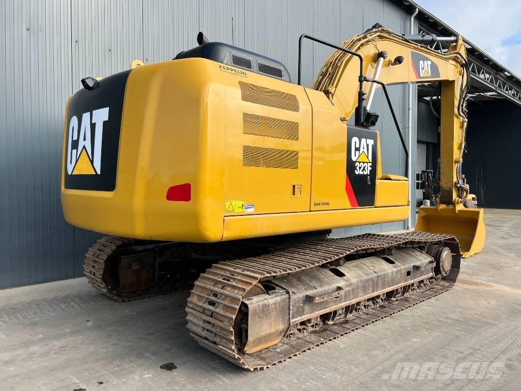 CAT 323F L Pelle sur chenilles