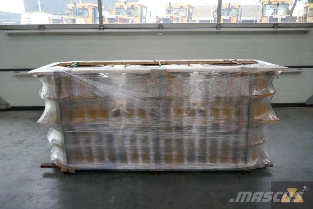 CAT 570-3854 Pneus, roues et jantes