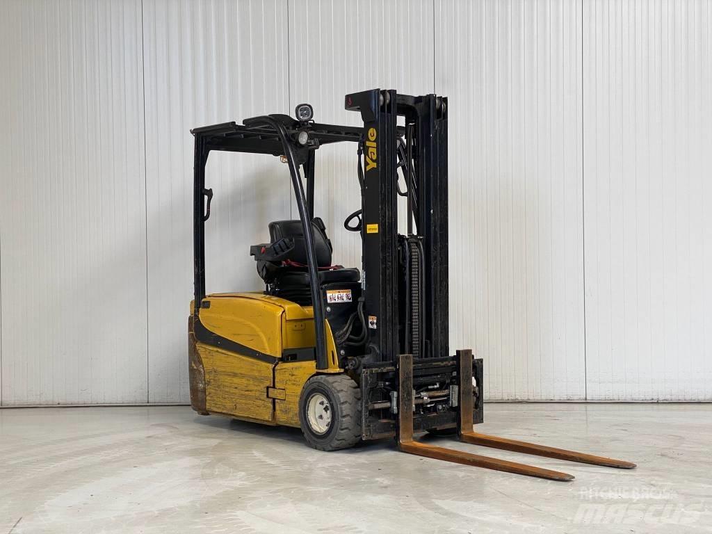 Yale ERP20VT LWB Chariots élévateurs électriques