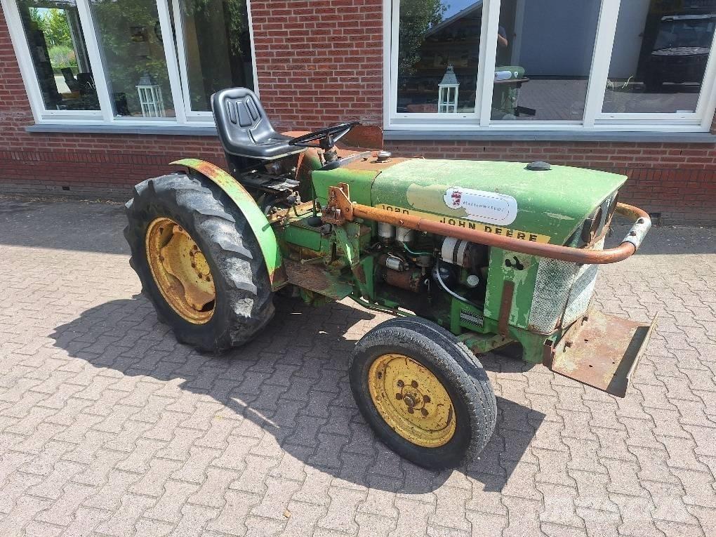 John Deere 1020 Tracteur