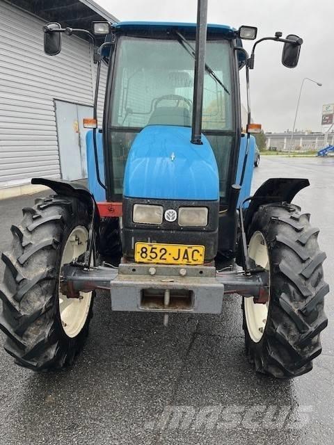 New Holland 5635 Tracteur