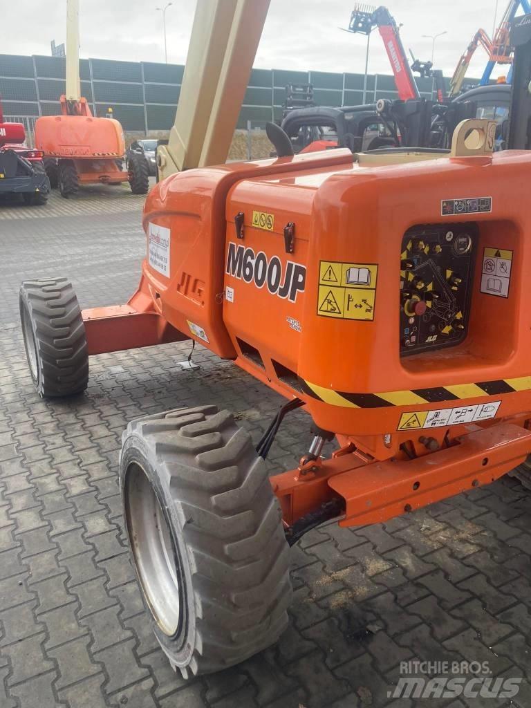 JLG M 600 JP Nacelles articulées
