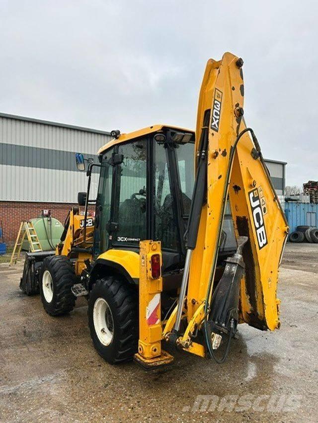 JCB 3CX Compact Tractopelle
