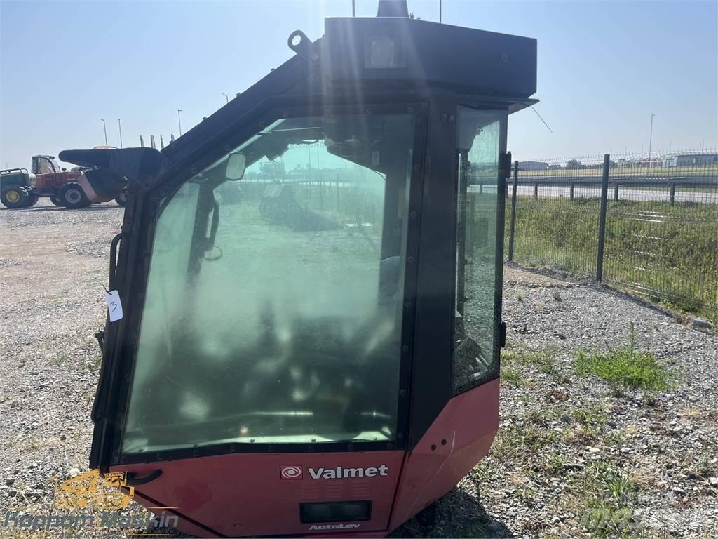 Valmet 911.1 Cabine