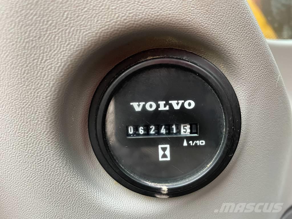 Volvo ECR 235 Pelle sur chenilles