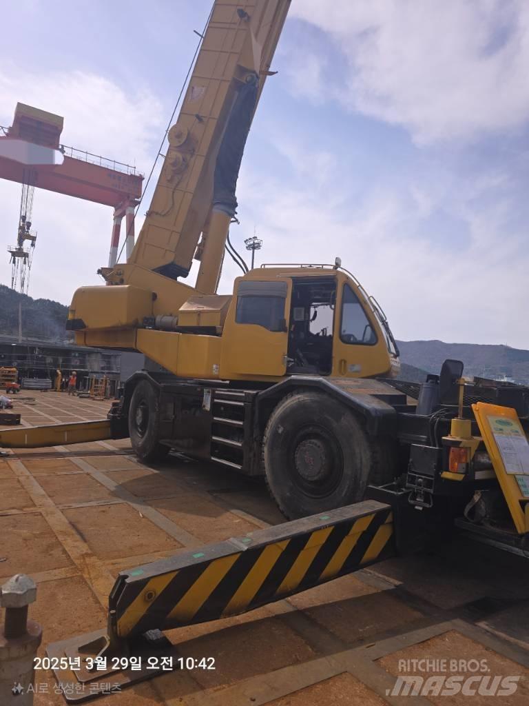 Kobelco RK 450 Grues mobiles