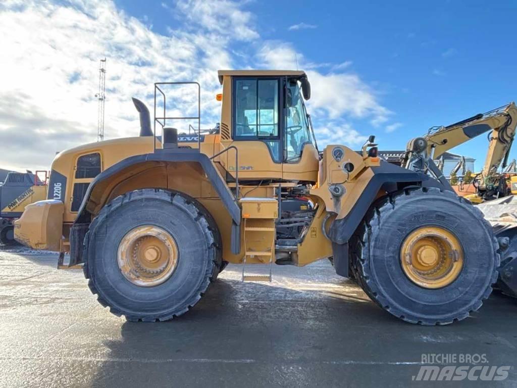 Volvo L 220 G Chargeuse sur pneus