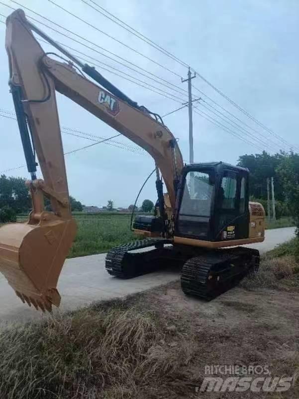 CAT 313 D2 GC Pelle sur chenilles