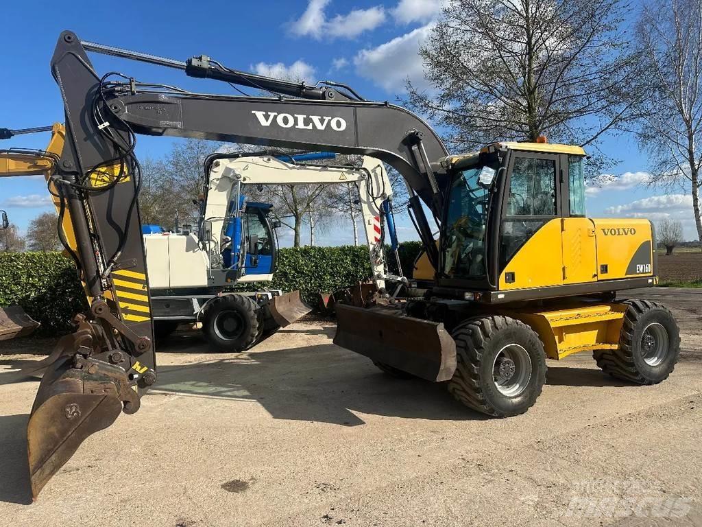 Volvo EW160 Pelle sur pneus