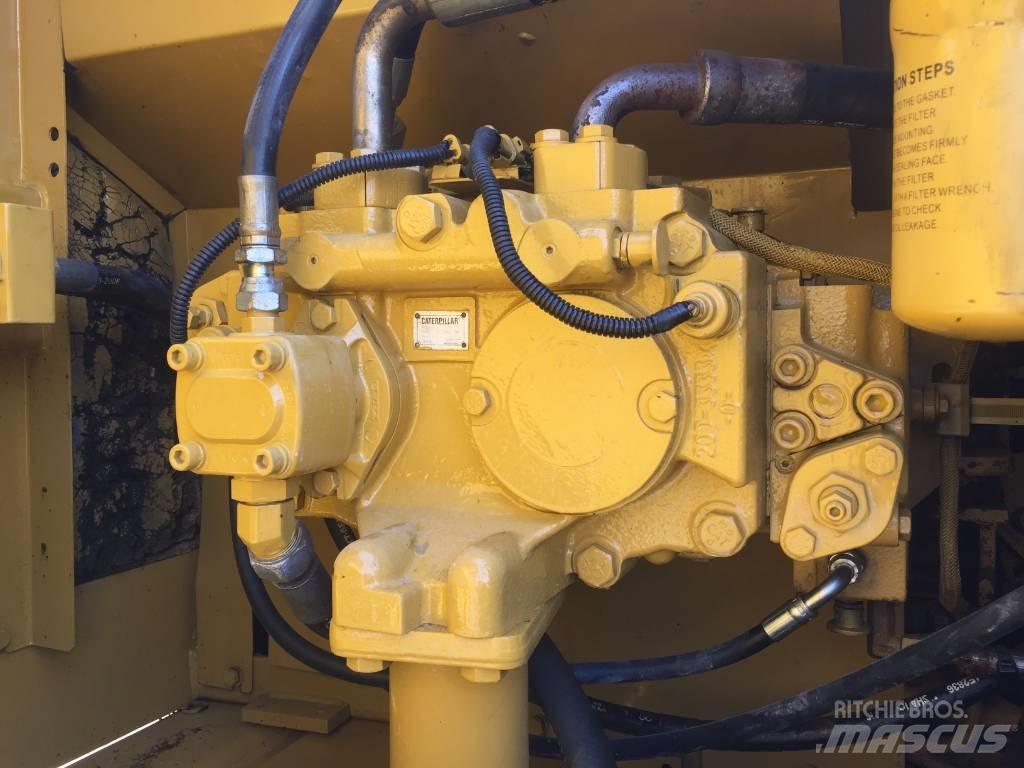 CAT 320 D Pelle sur chenilles