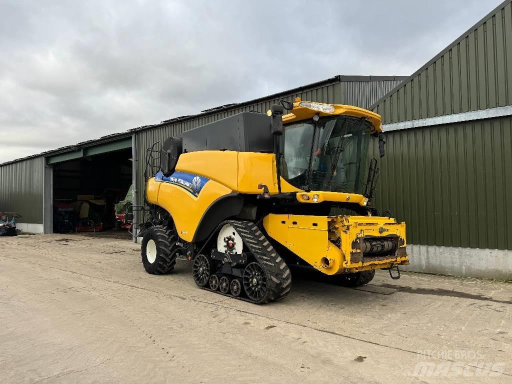 New Holland CR 9090 Moissonneuse batteuse