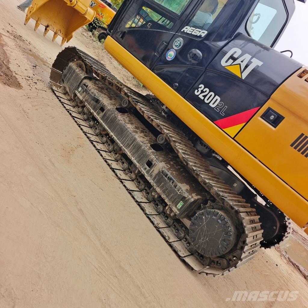 CAT 320 D Pelle sur chenilles