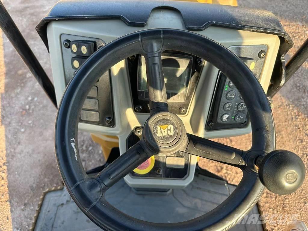 CAT CB 24 B Rouleaux tandem