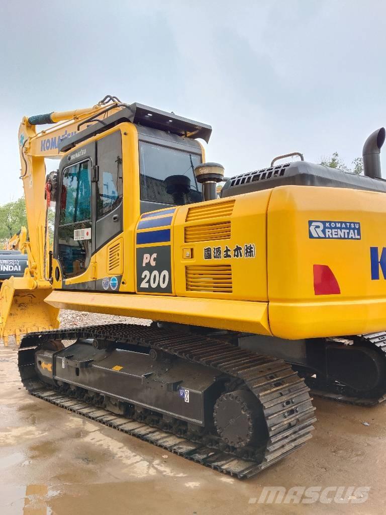 Komatsu PC200-8 Pelle sur chenilles