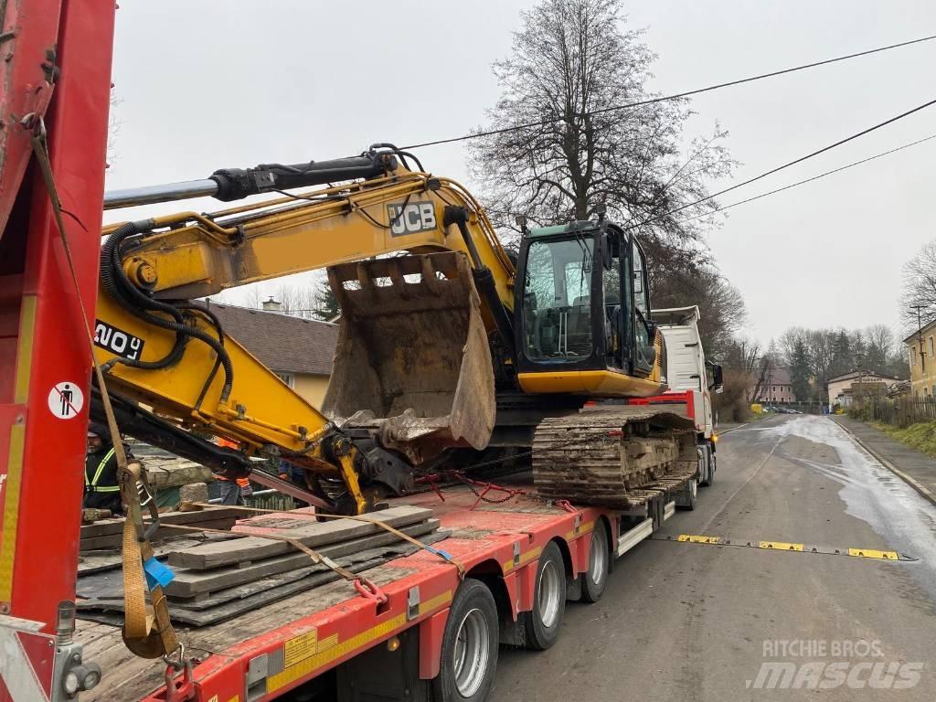 JCB JS 220 LC Pelle sur chenilles