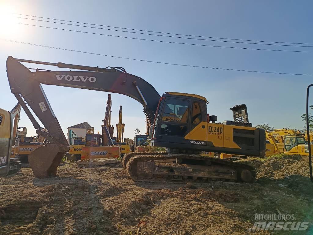 Volvo EC 240 Pelle sur chenilles