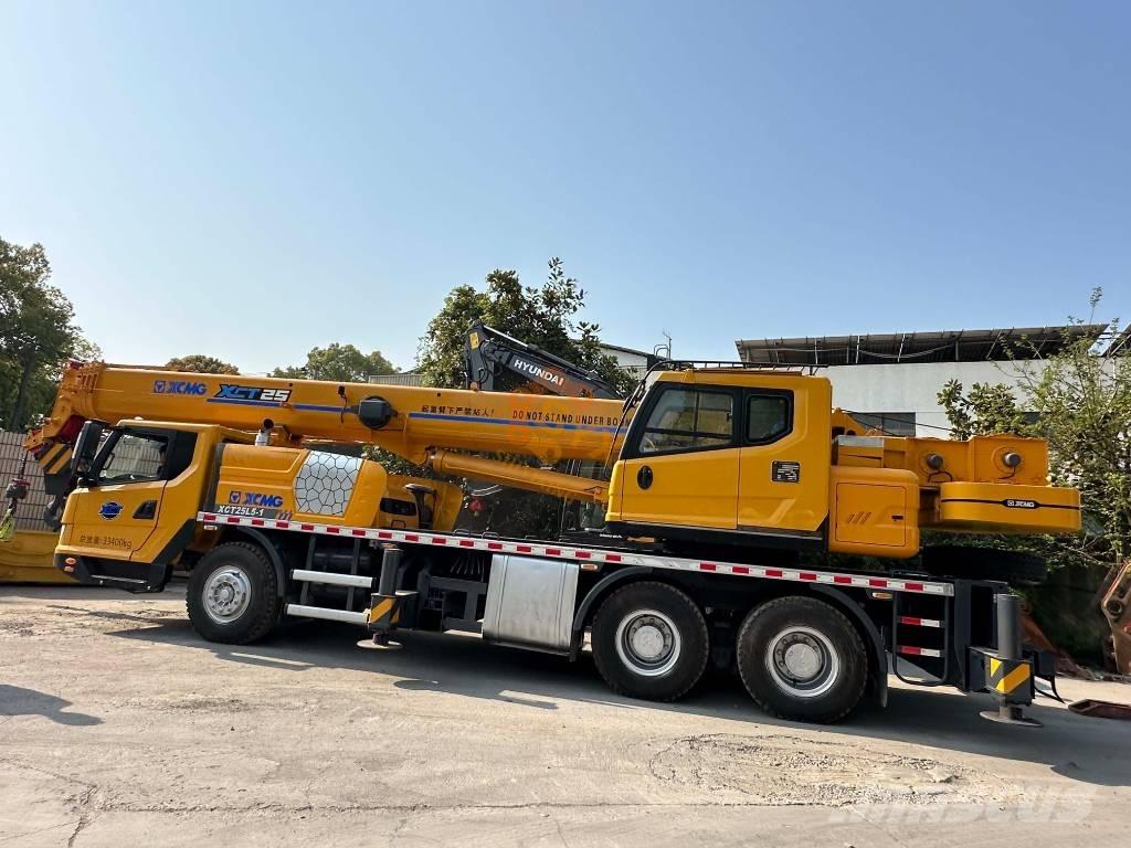 XCMG XCT 25 Grues tout terrain