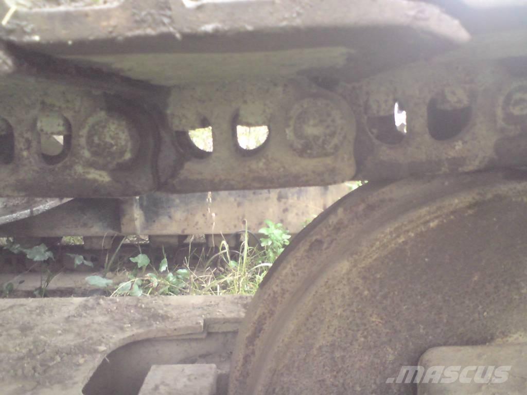 CAT 235 C Pelle sur chenilles