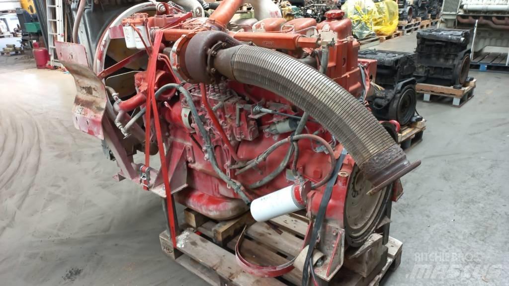 Volvo TD121G Moteur