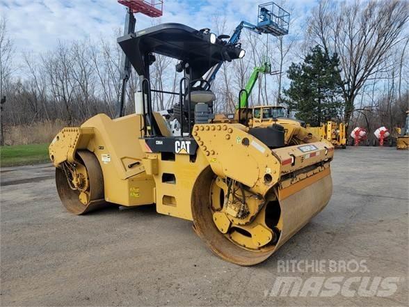 CAT CB64 Rouleaux monocylindre