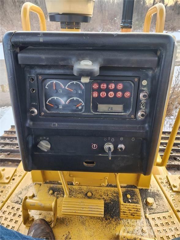 CAT D6M XL Bouteurs sur chenilles