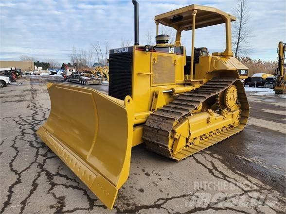 CAT D6M XL Bouteurs sur chenilles