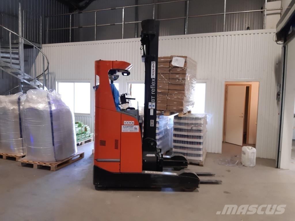 BT RRE200E Chariot à mât rétractable