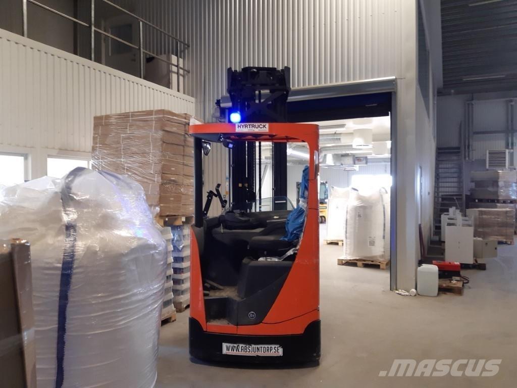 BT RRE200E Chariot à mât rétractable