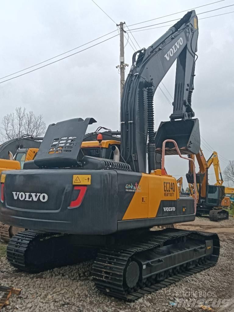 Volvo EC 240 Pelle sur chenilles