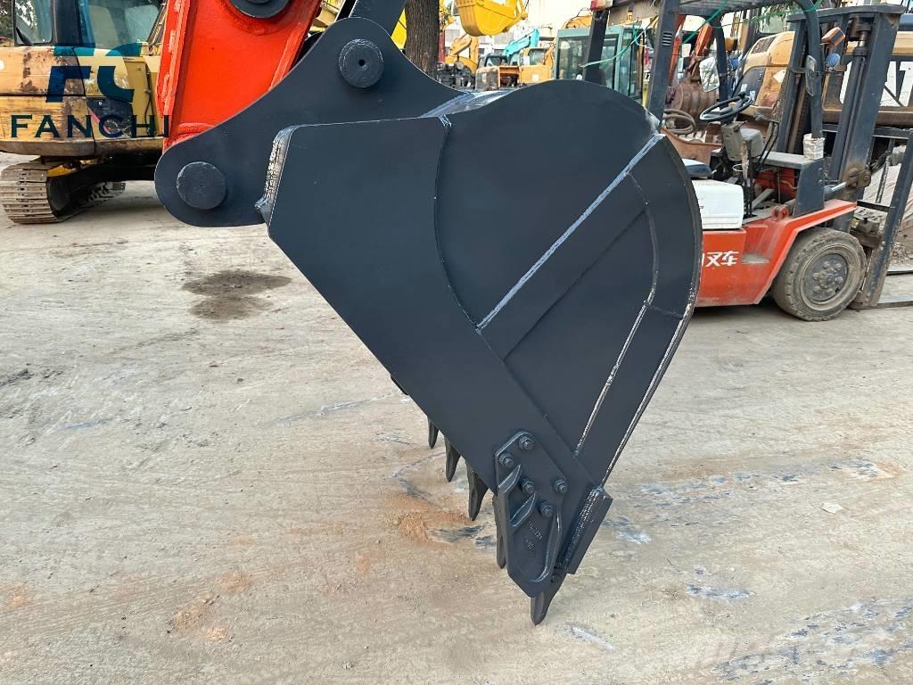 Doosan DX 225 LC Pelle sur chenilles