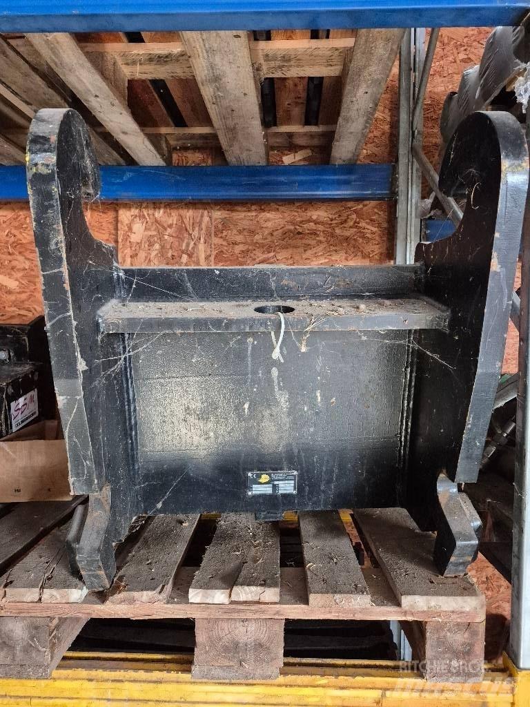 CAT CW 40 Scarificateur