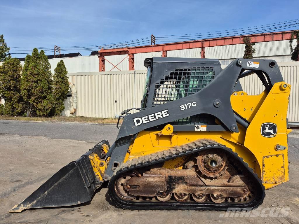 John Deere 317 Chargeuse compacte