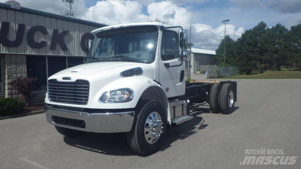 Freightliner M2106 Châssis cabine